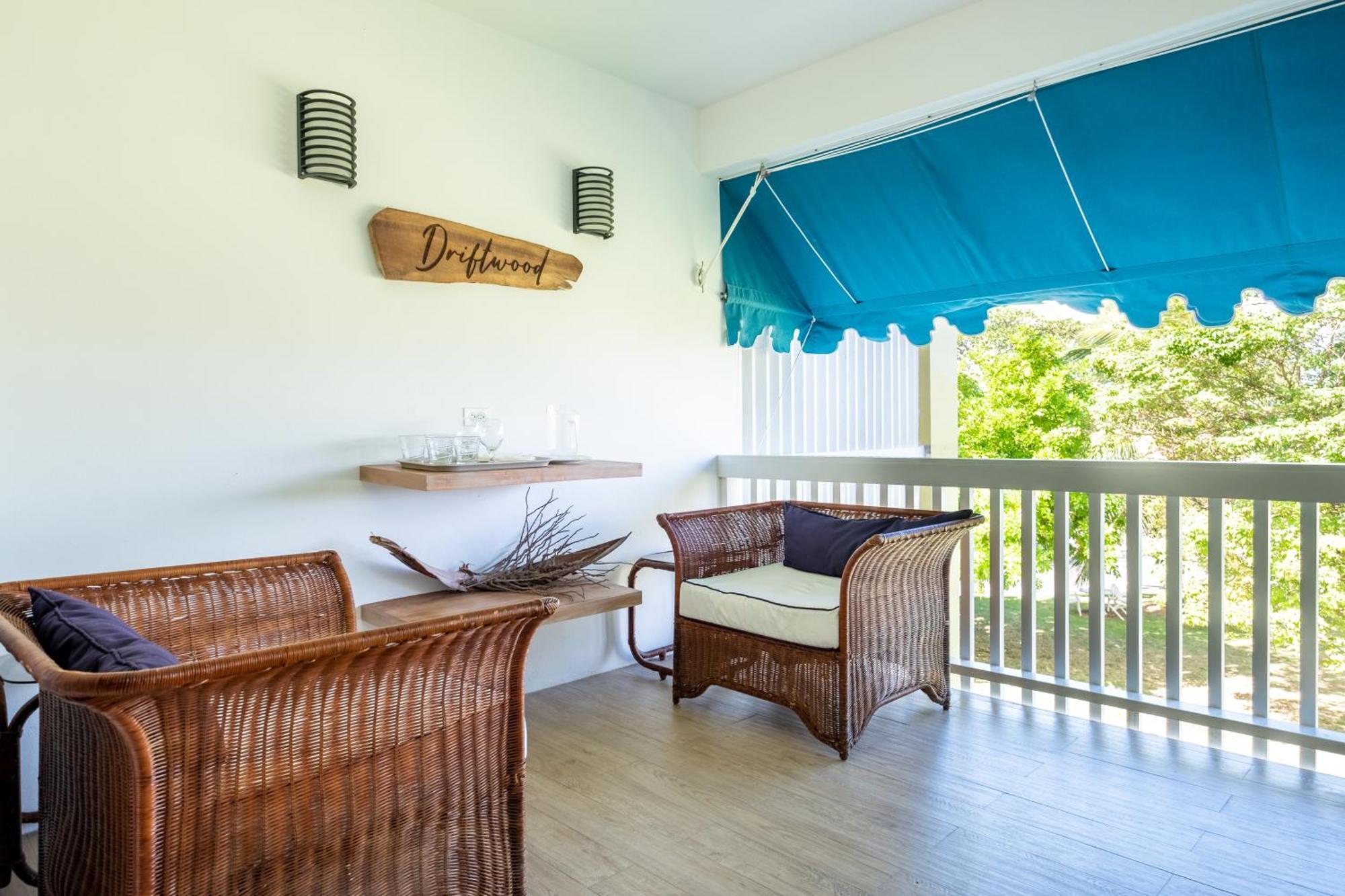 Jamaica Time Driftwood At Sea Palms 3Br 3Ba Condo In Ocho Rios With Pool And Beach Front With Views Only 10 Mins From Ochi Intl Airport Direct Flight From Miami Saint Maryʼs Exterior foto
