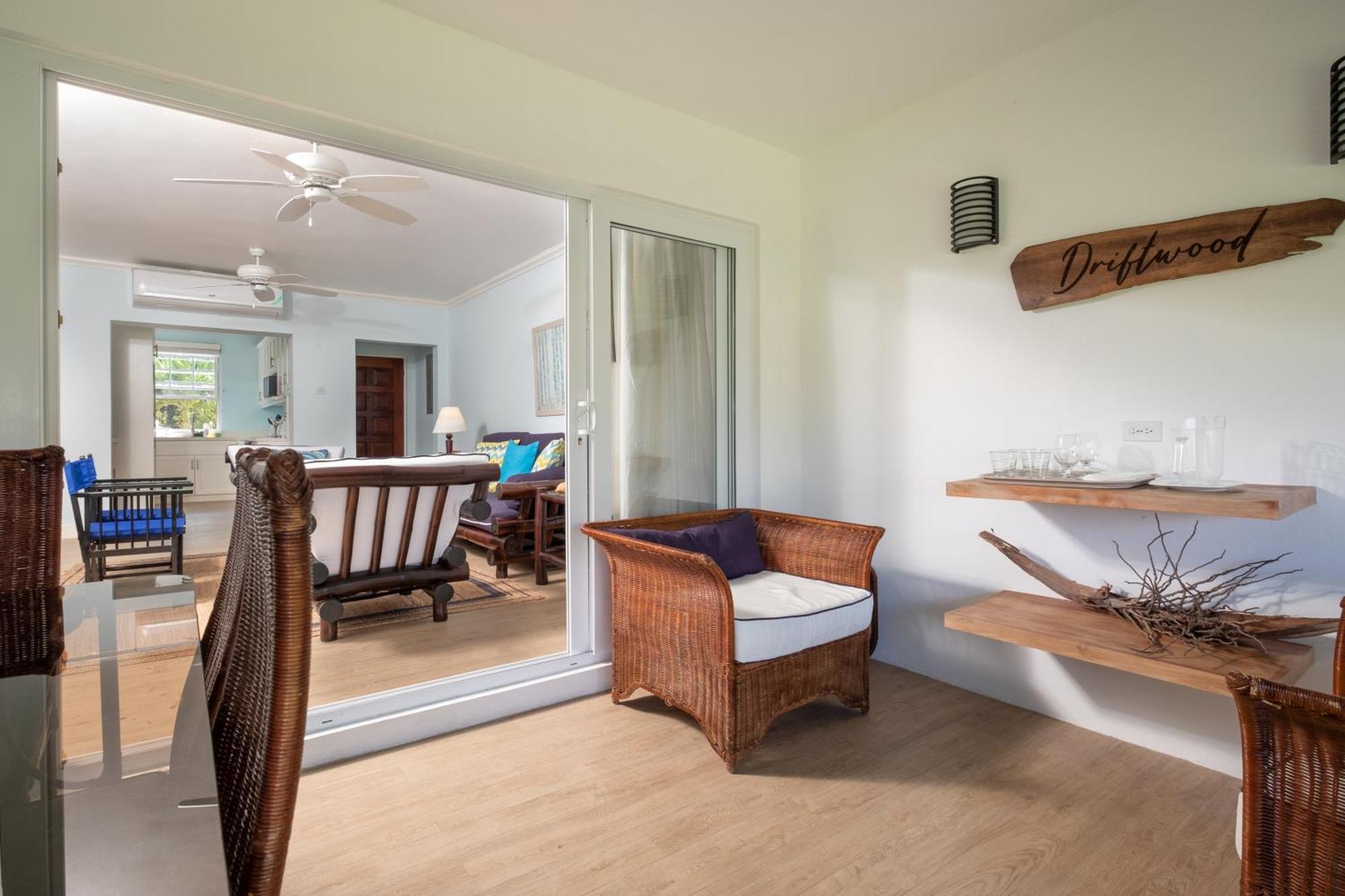 Jamaica Time Driftwood At Sea Palms 3Br 3Ba Condo In Ocho Rios With Pool And Beach Front With Views Only 10 Mins From Ochi Intl Airport Direct Flight From Miami Saint Maryʼs Exterior foto